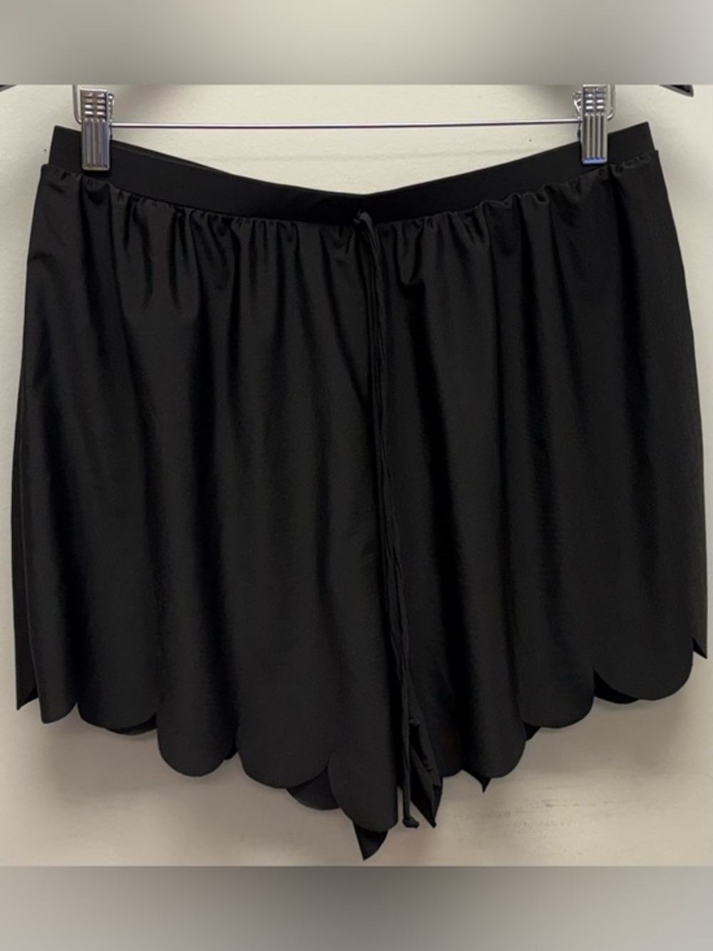 4 for $25 🖤 Black Scalloped Swim Cover-Up Shorts 1XL 🖤